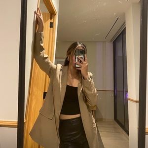 Beige oversized blazer